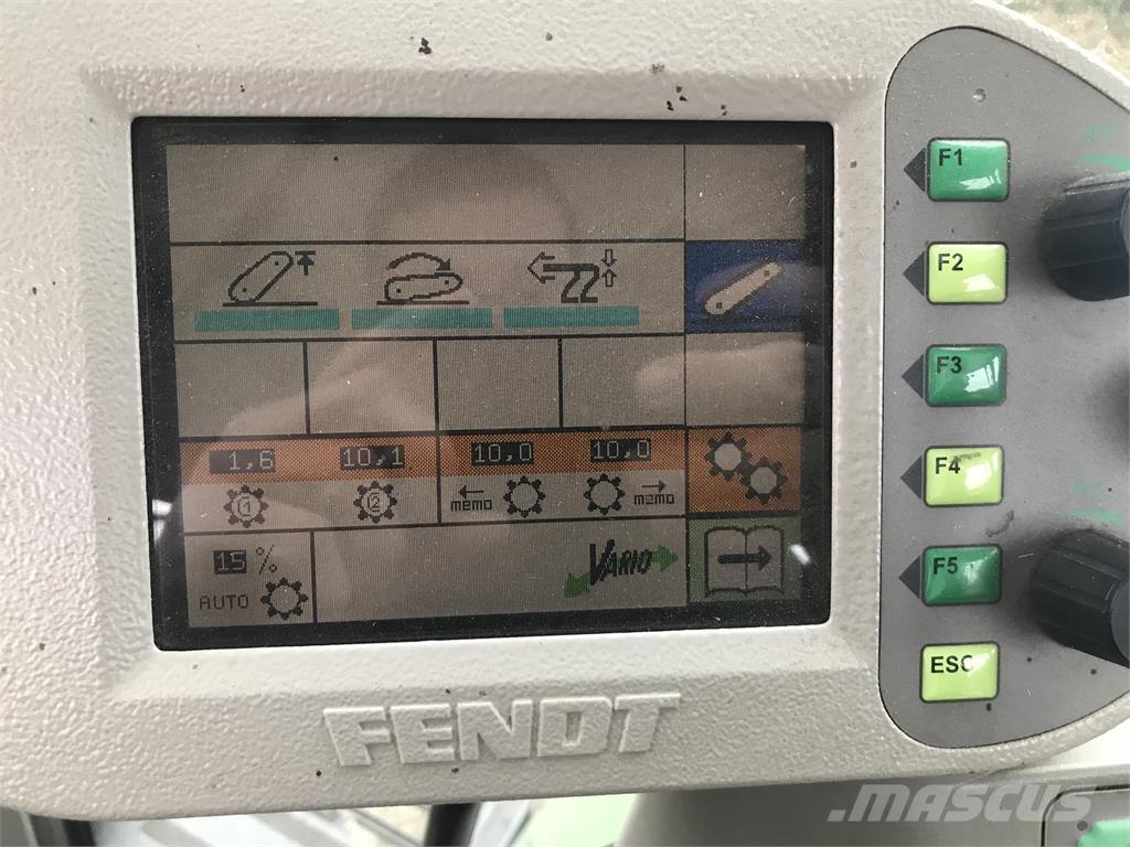Fendt 411 Com2 Traktorok