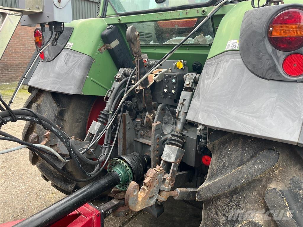 Fendt 411 VARIO Traktorok