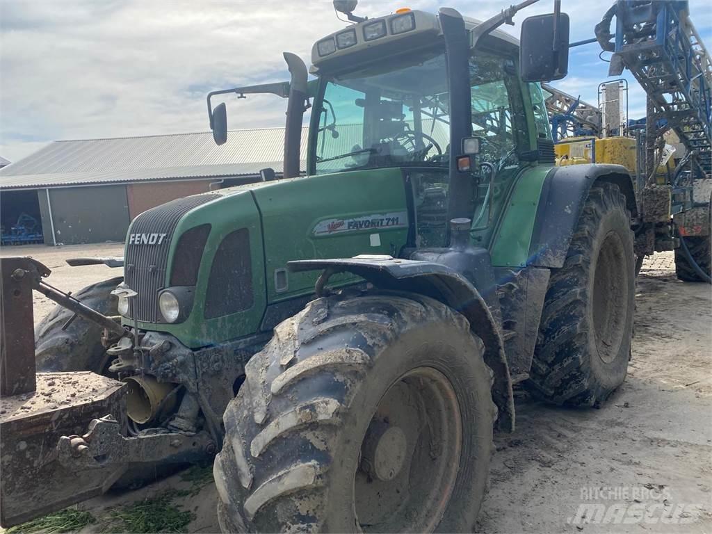 Fendt 711 Traktorok