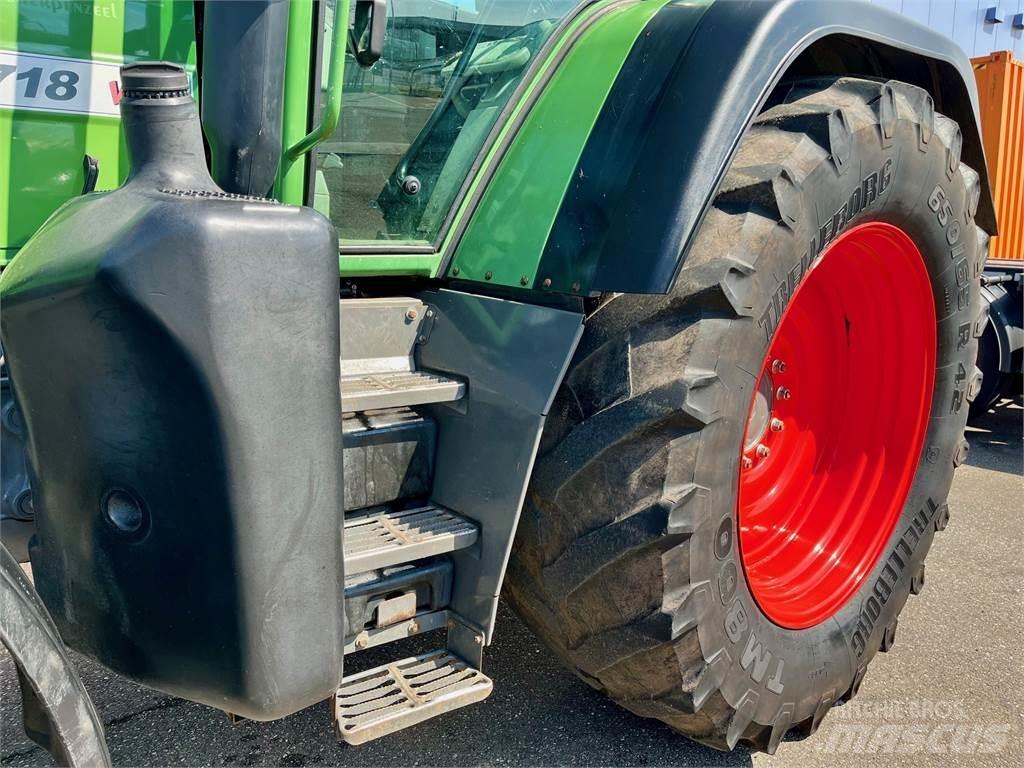 Fendt 718 COM3 Traktorok