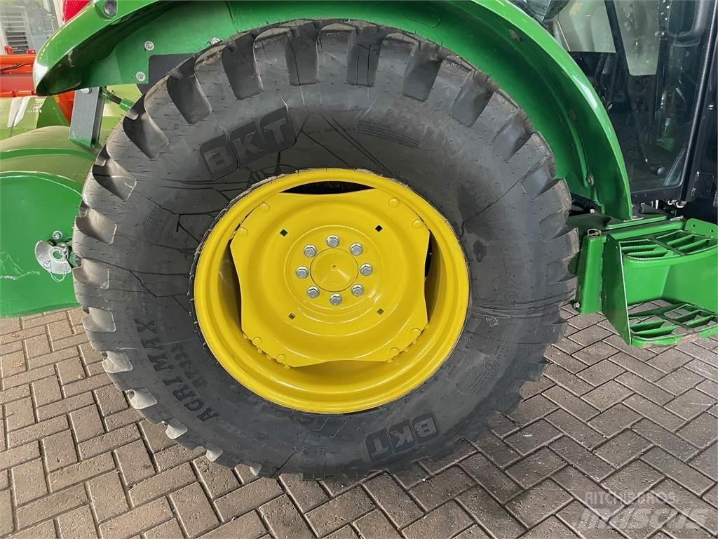 John Deere 5058 Traktorok