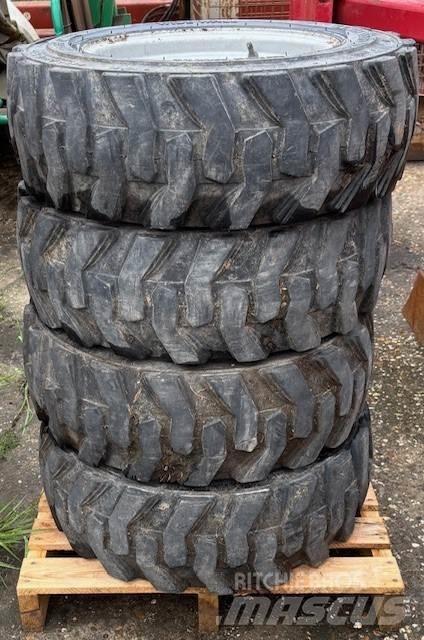  Set BKT 27x8.50-15 Gumiabroncsok, kerekek és felnik