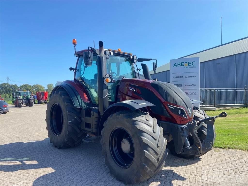 Valtra T 254 Traktorok