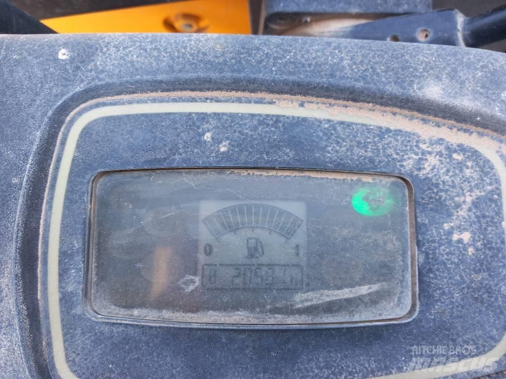JCB 8030 ZTS Mini kotrók < 7t