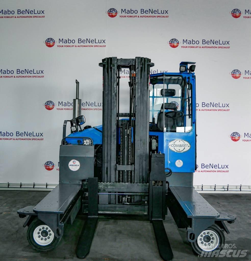 Combilift C4500D Tolóoszlopos négyutas targonca
