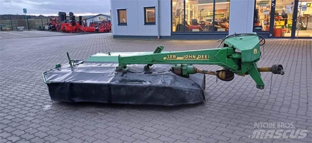 John Deere 328 Kaszák