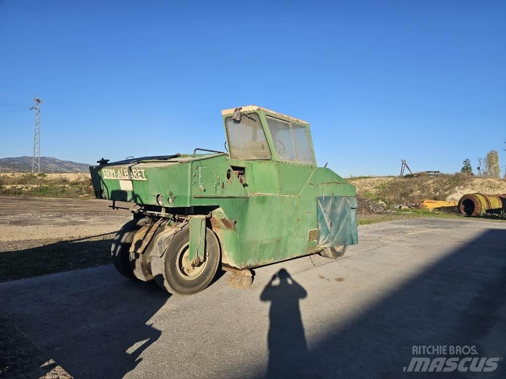 Corinsa 12/22 Talajtömörítő gépek