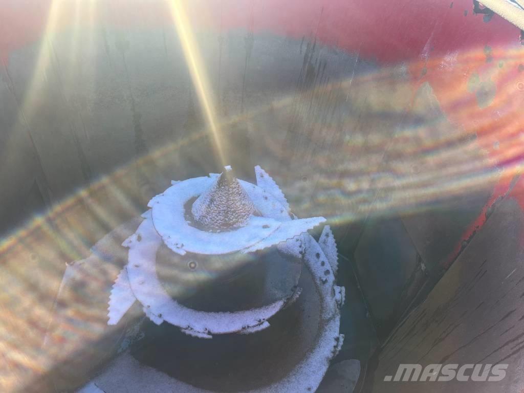 Peecon VMF 150 Takarmánykeverők