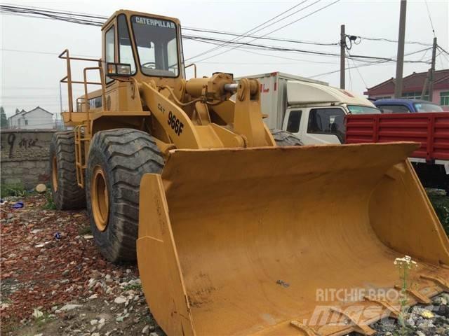 CAT 966 F Gumikerekes homlokrakodók