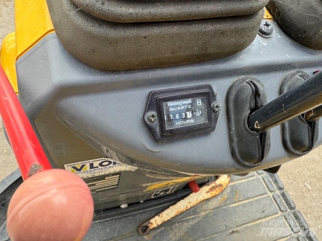 Yanmar SV08 (AH918) Mini kotrók < 7t