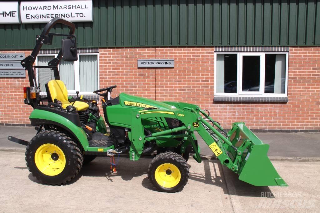 John Deere 2026R Traktorok
