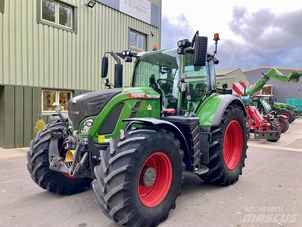 Fendt 724 Profi Plus Traktorok