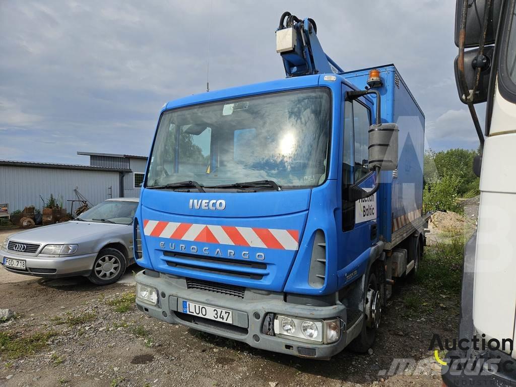 Iveco 100E 18 Teherautóra szerelt emelők és állványok