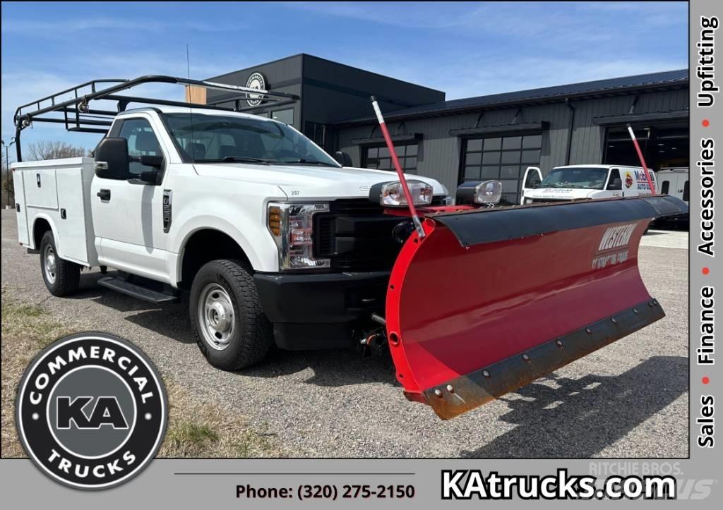 Ford F 250 XL SD Kis teherszállító/Platós kocsi