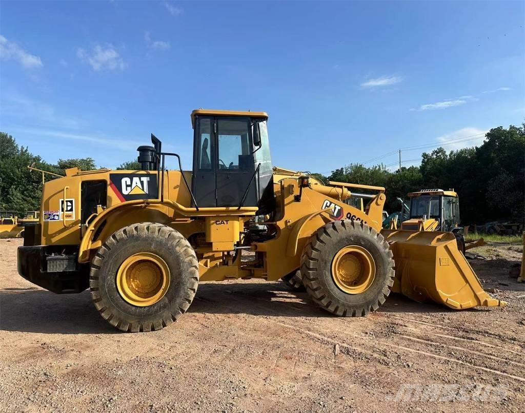 CAT 966 H Gumikerekes homlokrakodók