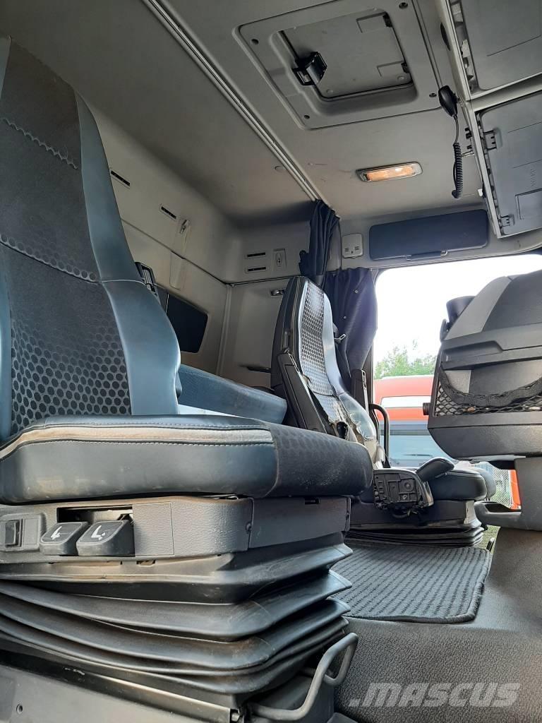 Volvo FH 13 Dobozos teherautók