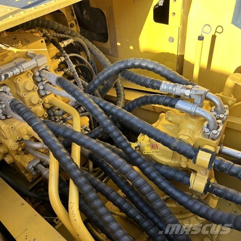 Komatsu PC 200-8 Lánctalpas kotrók