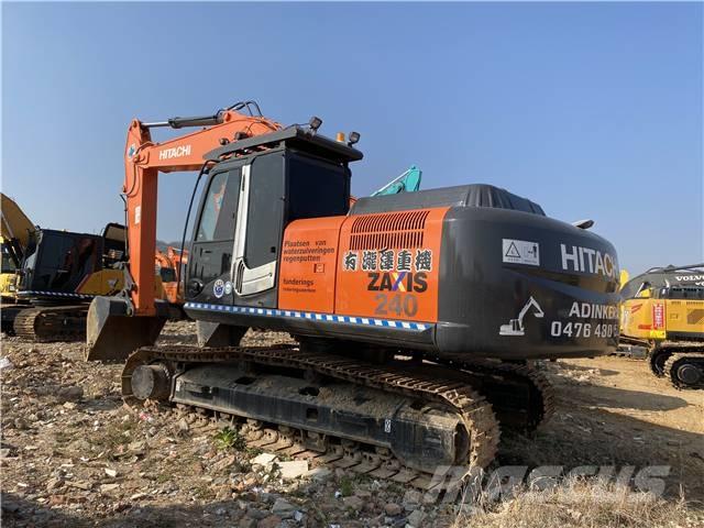 Hitachi ZX240 Lánctalpas kotrók