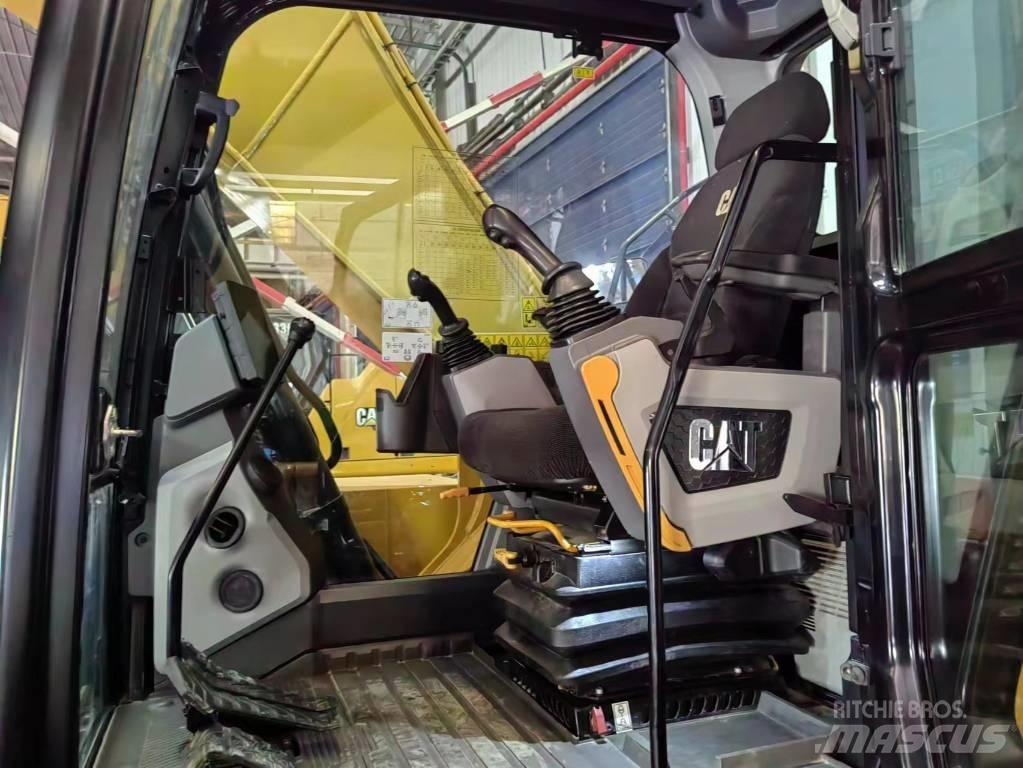 CAT 320 Lánctalpas kotrók