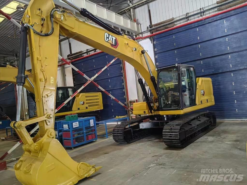 CAT 320 Lánctalpas kotrók