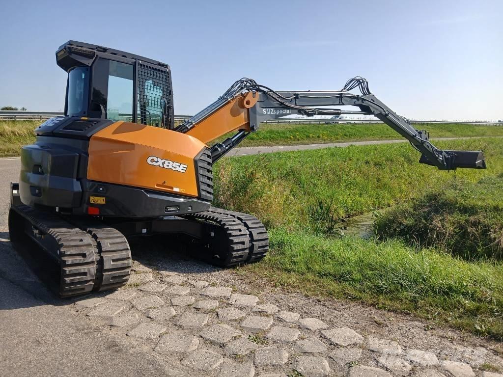 CASE CX 85 E Hosszú gém kotrók