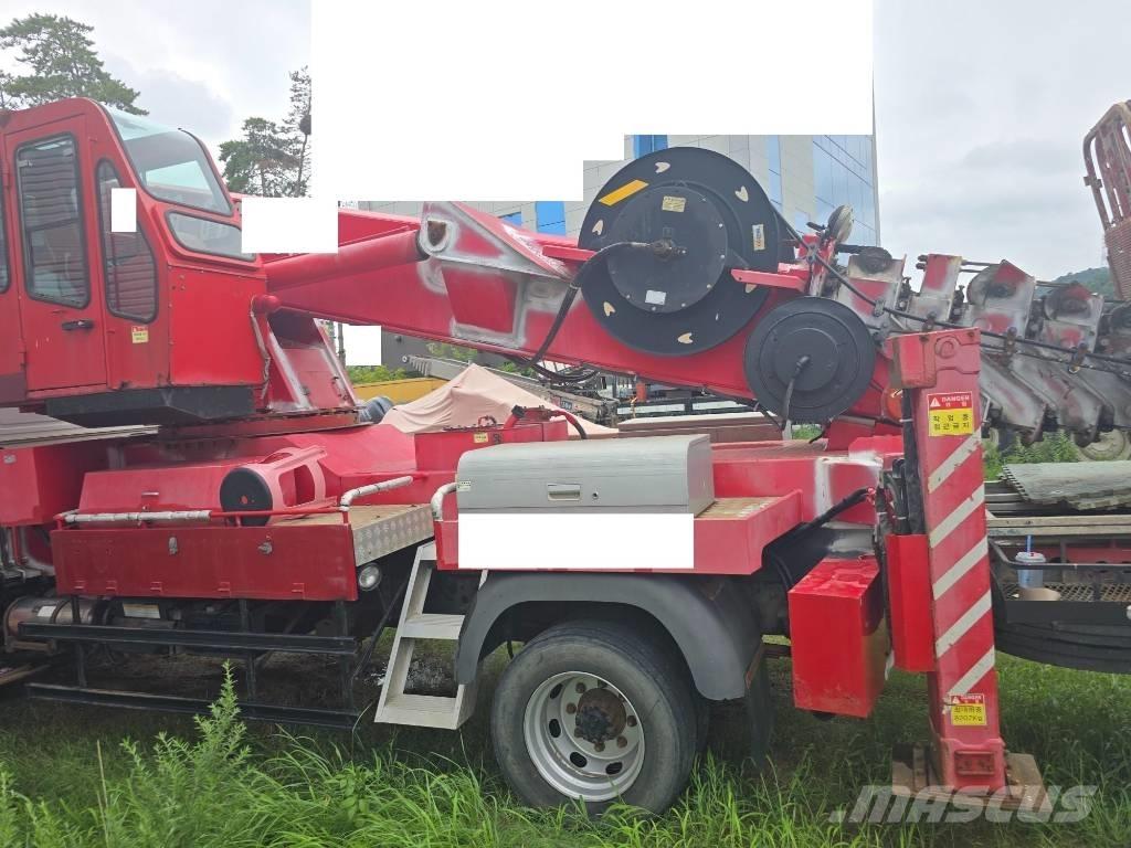 Horyong SKY450 Teherautóra szerelt emelők és állványok