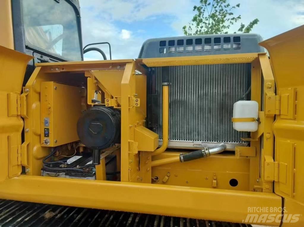 CAT 320 B L Lánctalpas kotrók