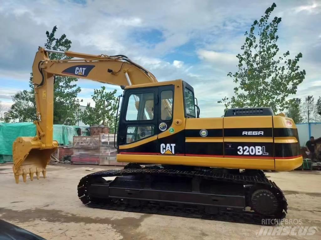 CAT 320 B L Lánctalpas kotrók