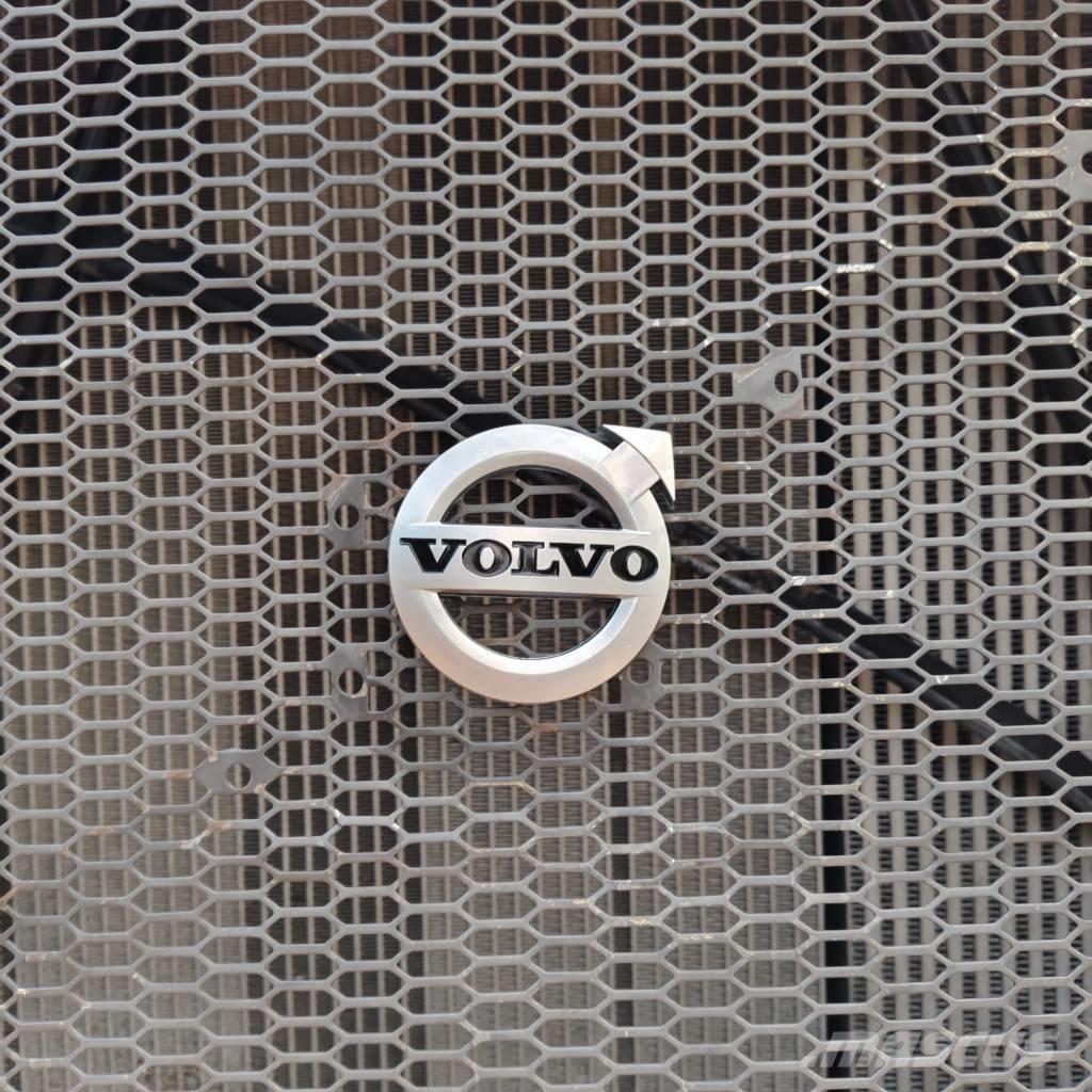 Volvo L 120 E Gumikerekes homlokrakodók