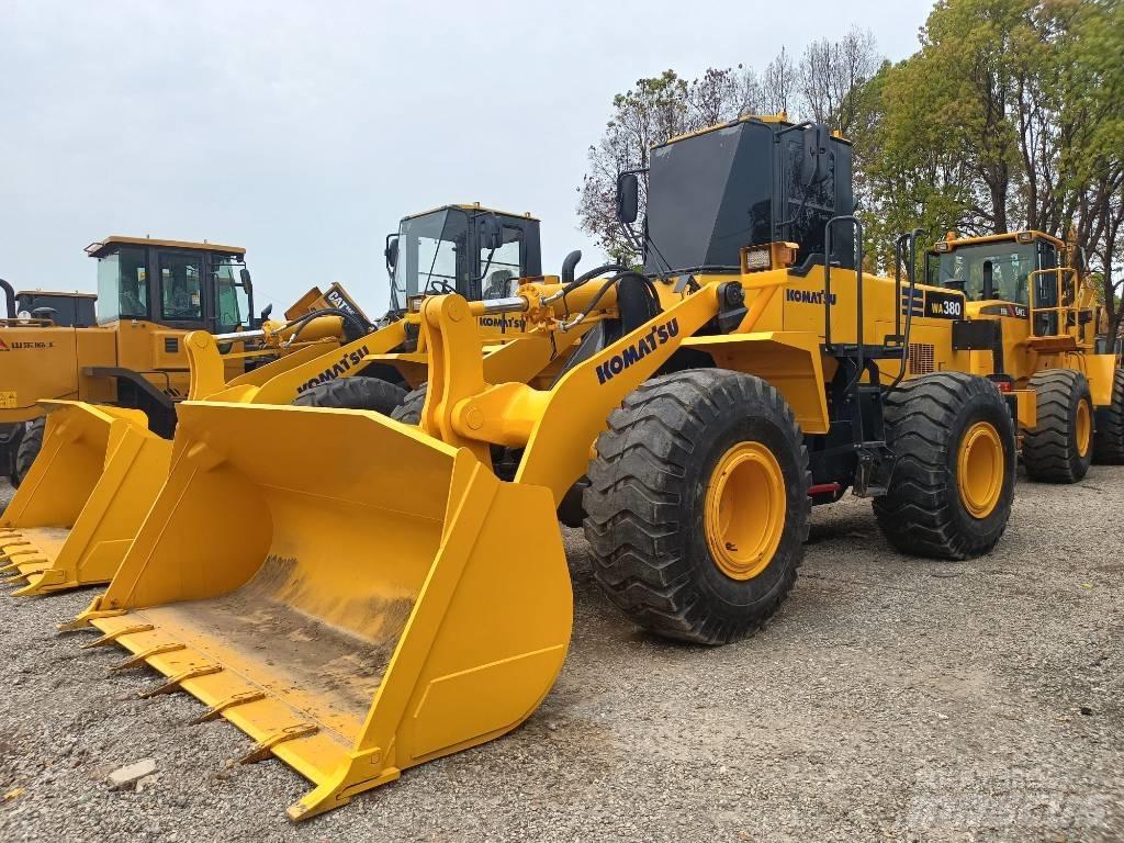 Komatsu WA 380 Gumikerekes homlokrakodók