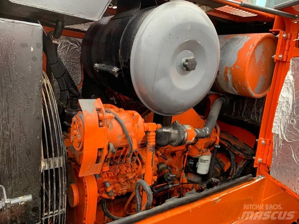 Fiat-Hitachi W230 Gumikerekes homlokrakodók