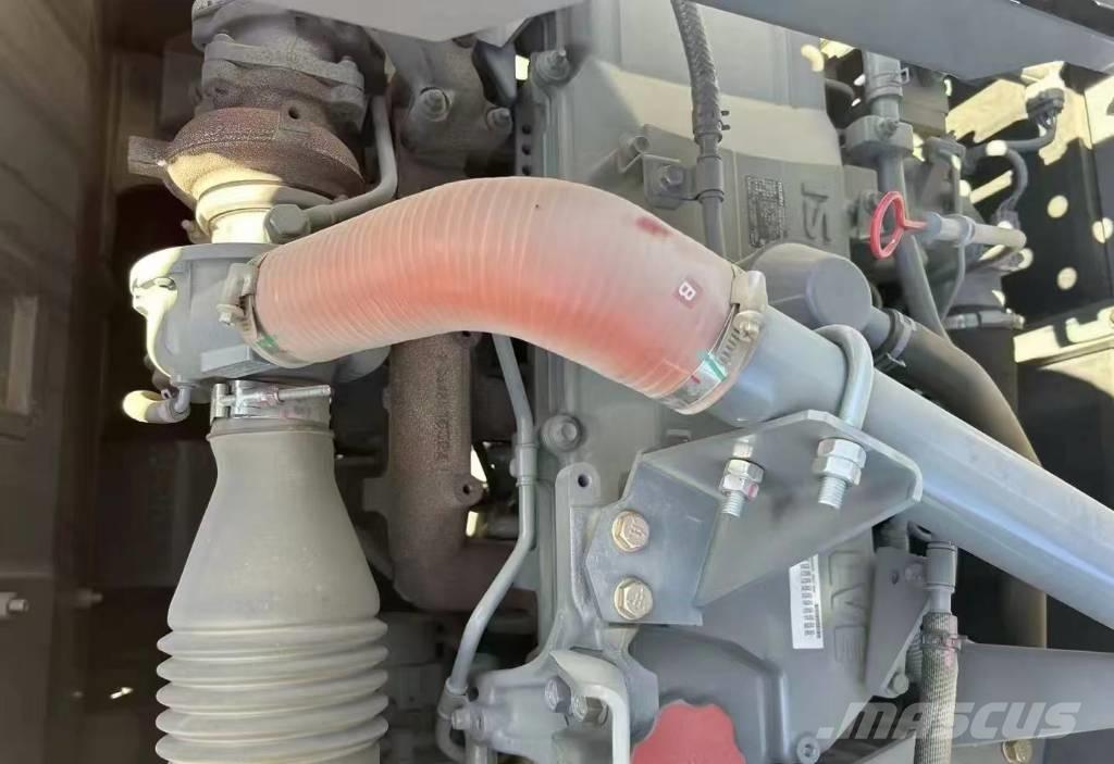 Hitachi 250 Lánctalpas kotrók