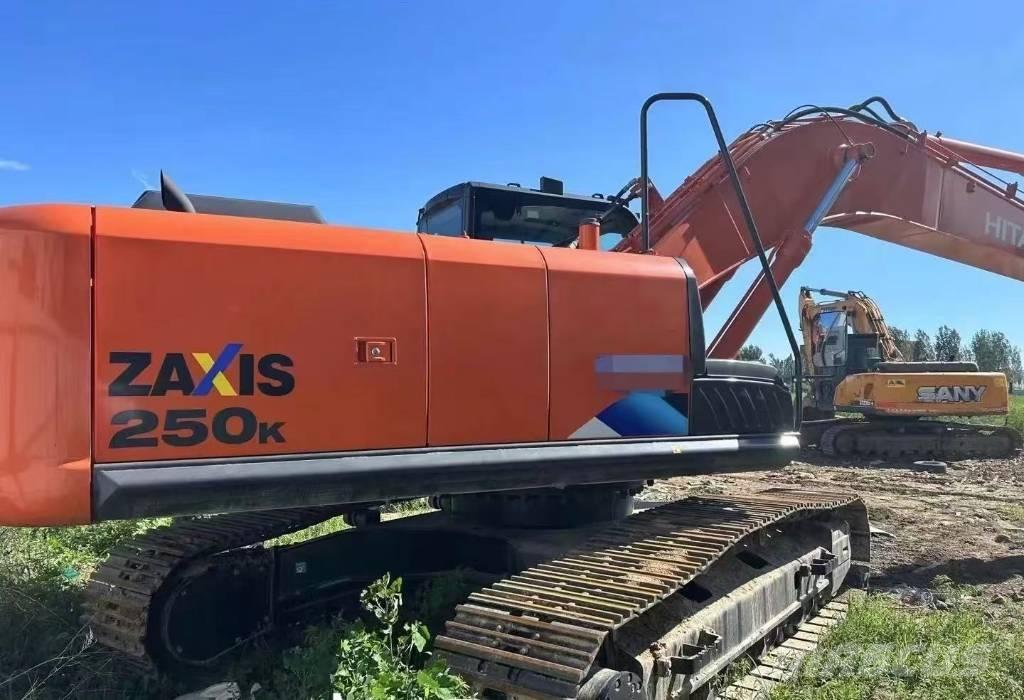 Hitachi 250 Lánctalpas kotrók