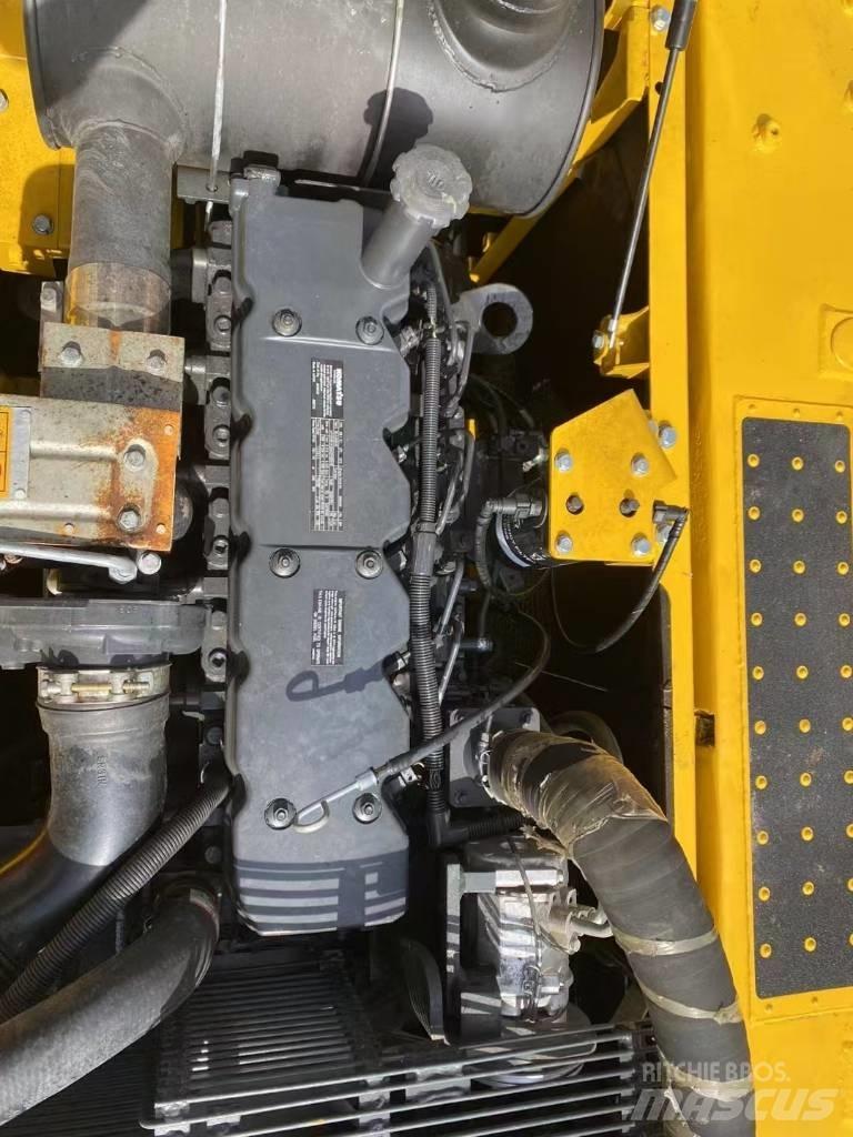 Komatsu 200-8 Lánctalpas kotrók