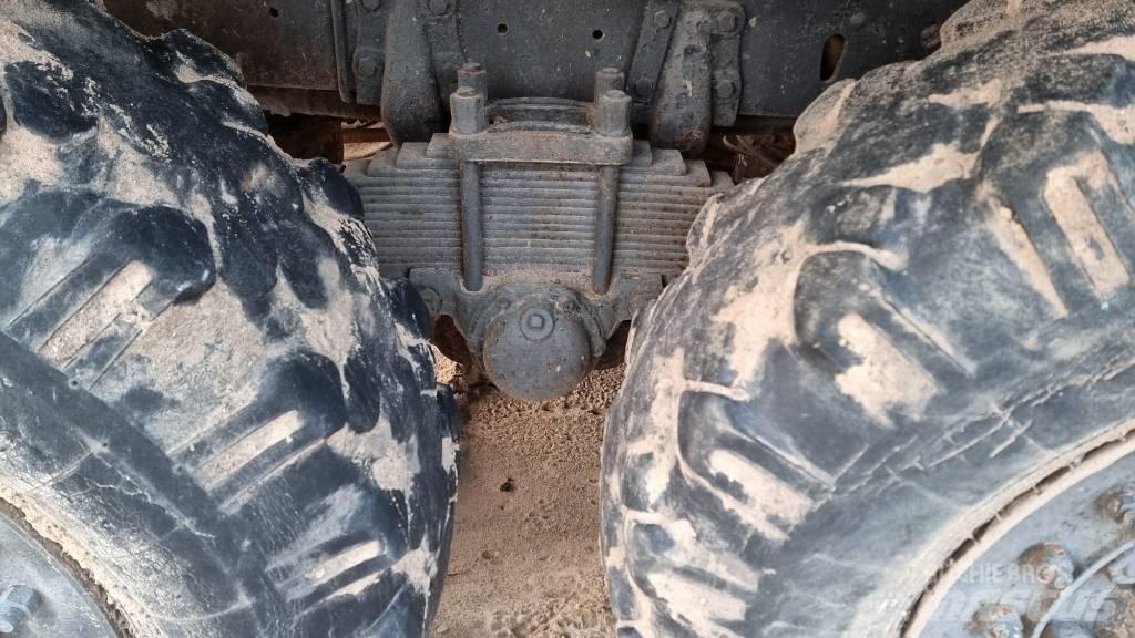 ZIL 157 K 6x6 Dobozos teherautók