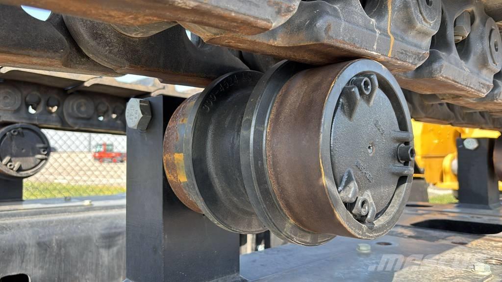 CAT 374 Lánctalpas kotrók