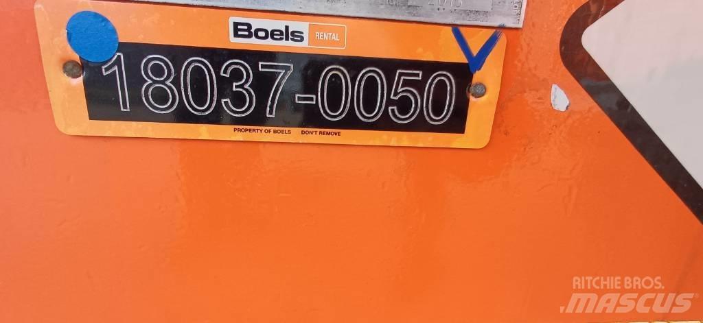 JLG M600JP Karos emelők