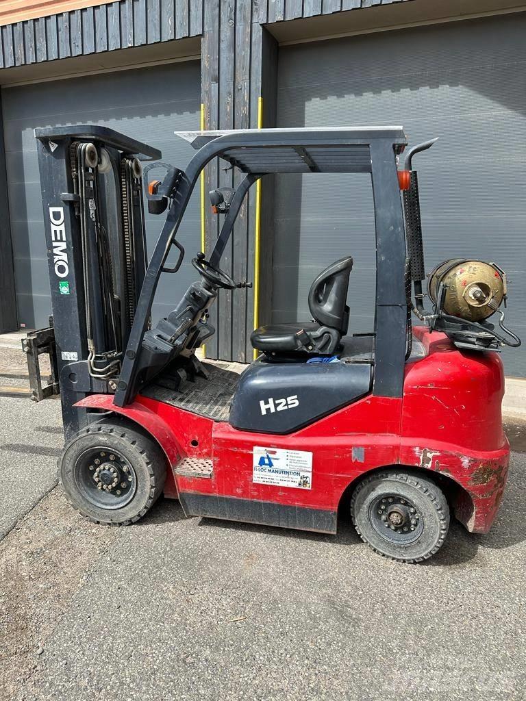  DEMO DM-H 25 VGT Gázüzemű targoncák