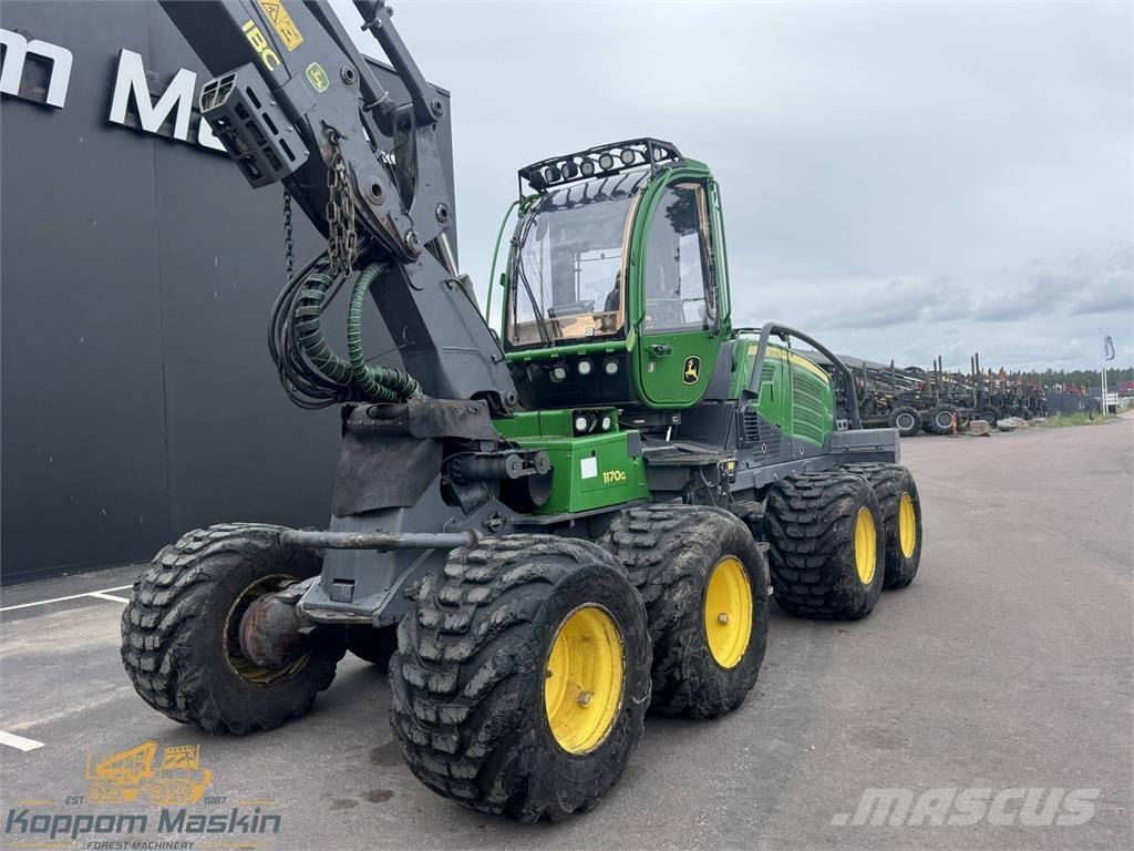John Deere 1170G Betakarítók