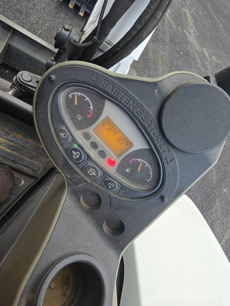 Bobcat E 50 Mini kotrók < 7t