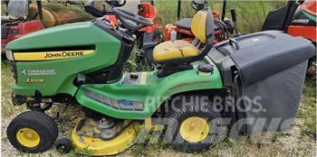 John Deere X 300 R Ráülős fűnyírók