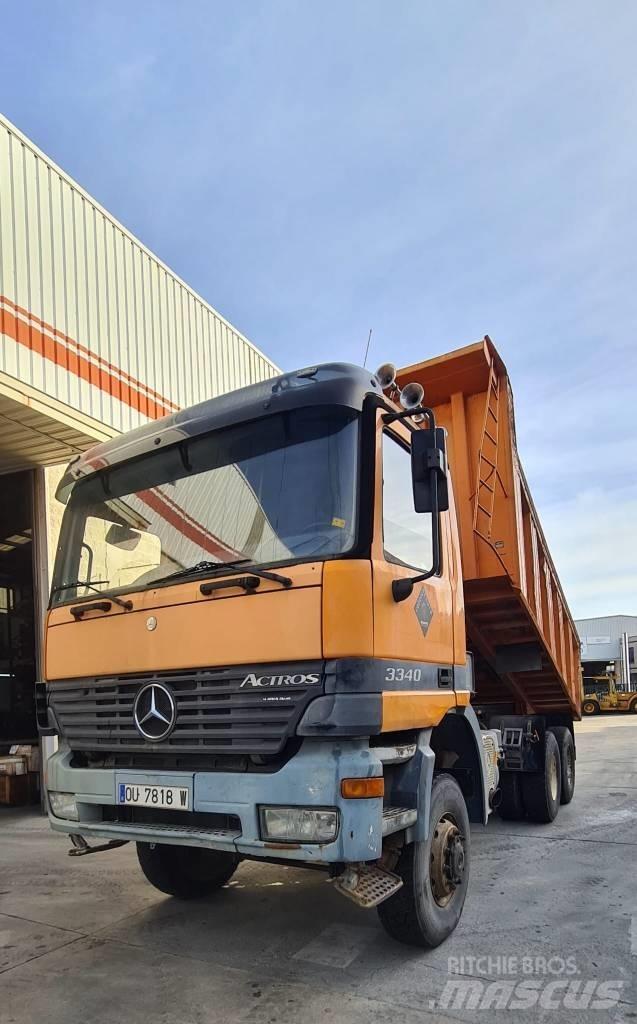 Mercedes-Benz 3340 Billenő teherautók