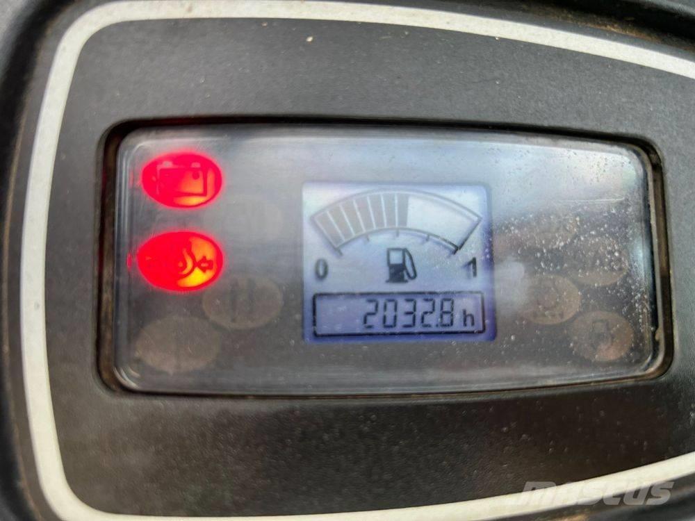 JCB 8025 ZTS Mini kotrók < 7t