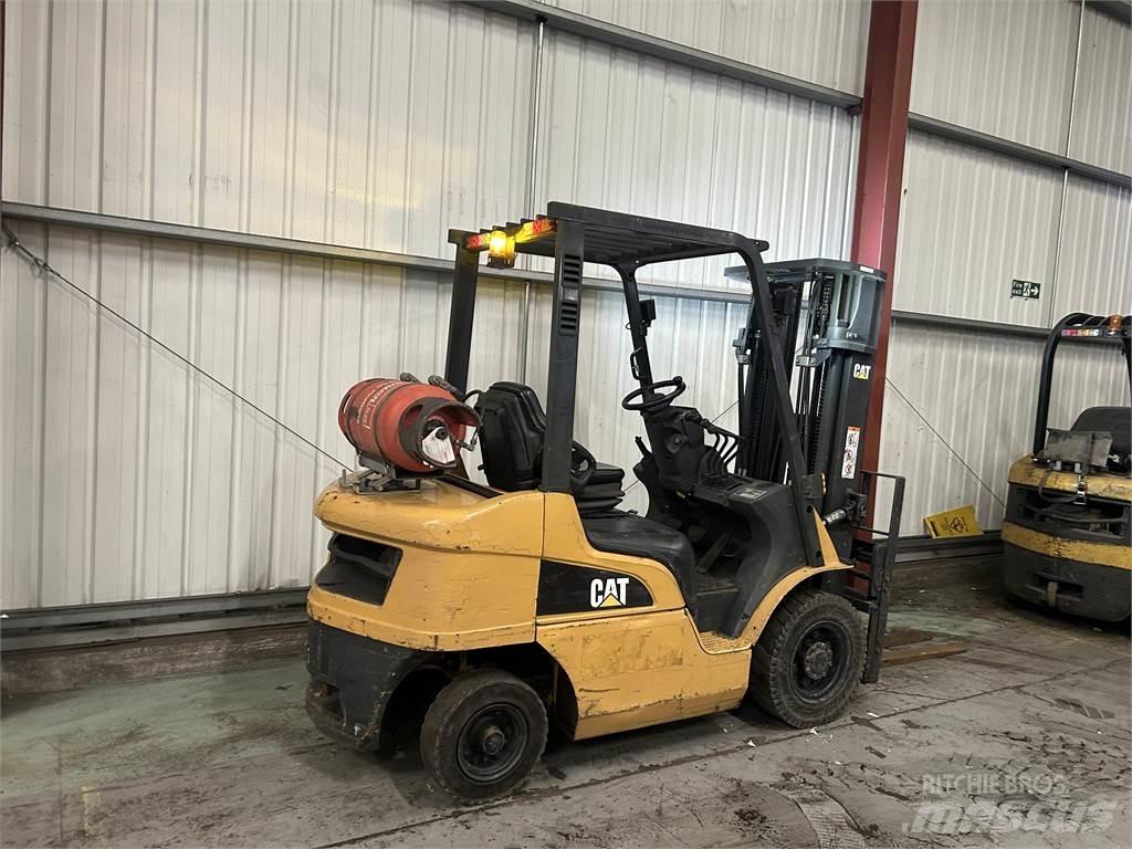 CAT GP25NT Gázüzemű targoncák