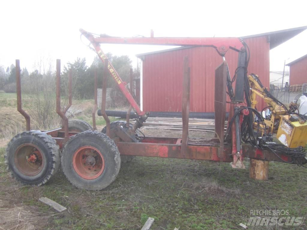 Patu 500 + Metsäkärry Erdészeti pótkocsik