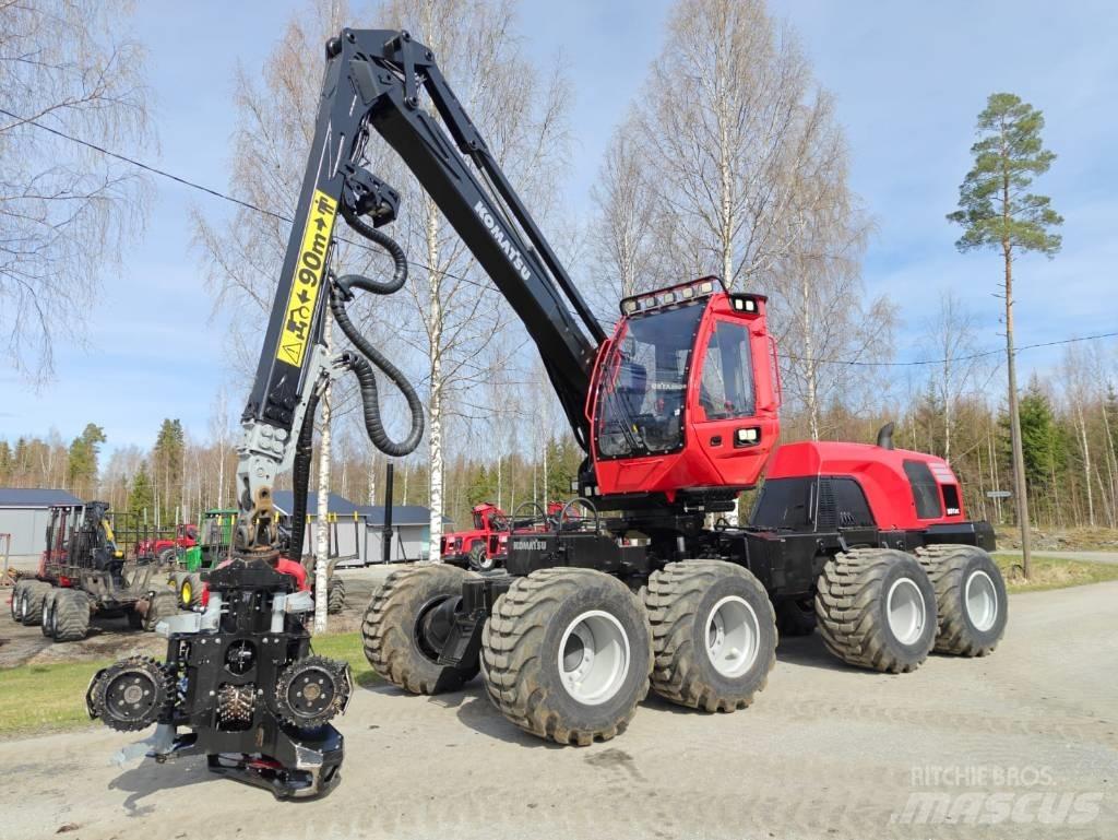 Komatsu 901 XC Betakarítók