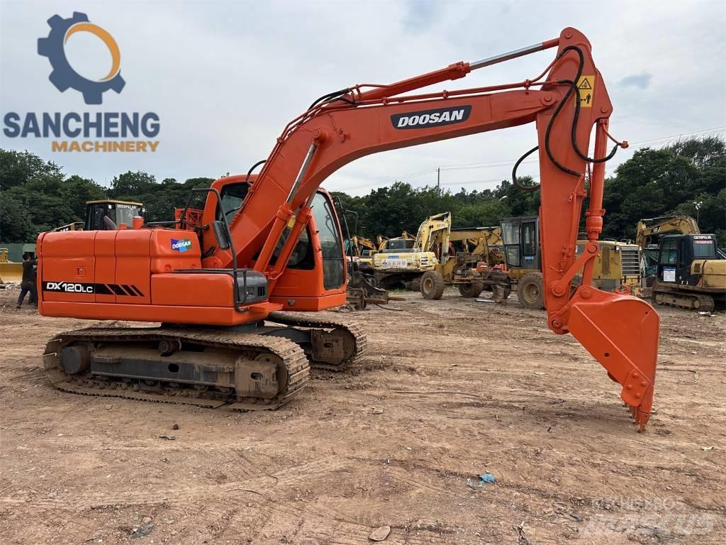 Doosan DX 120 Lánctalpas kotrók