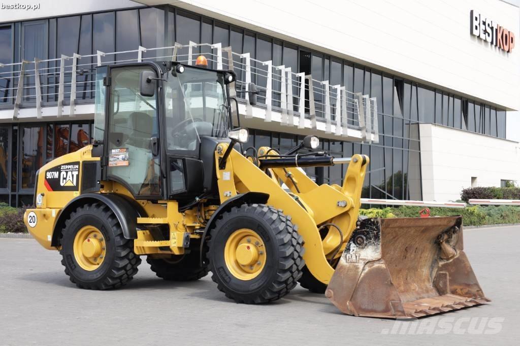 CAT 907 M Gumikerekes homlokrakodók