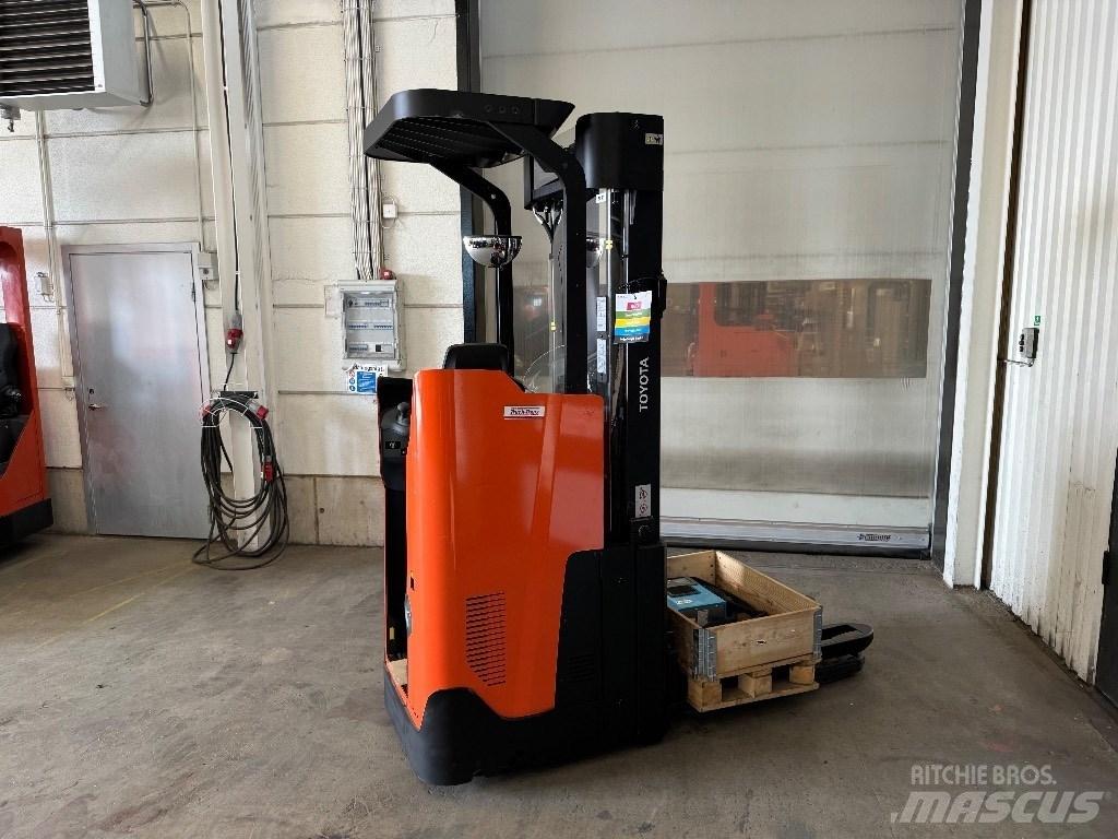 Toyota SSI160LN Elektromos gyalogkíséretű targoncák