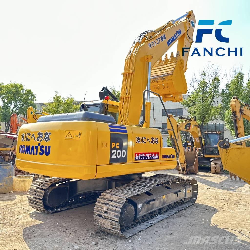 Komatsu PC 200 Lánctalpas kotrók